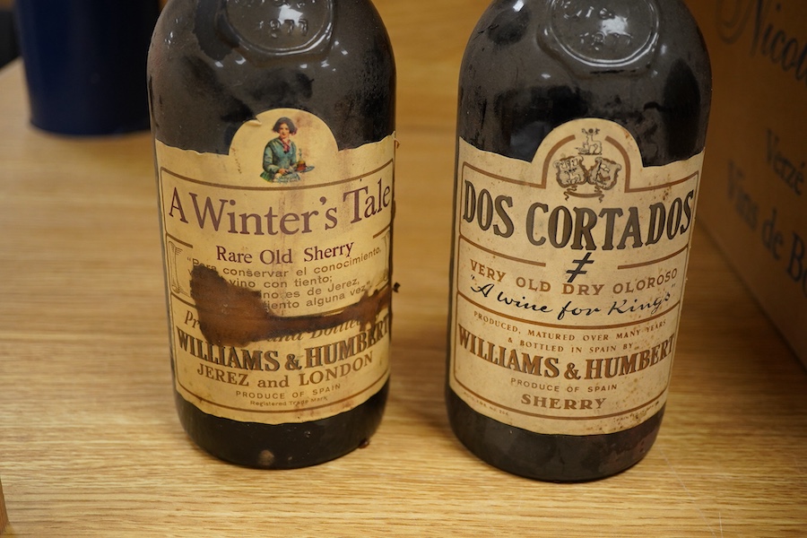 Six bottles of wine and spirits including; Muscat de Beaumes de Venise, Ramirez de la Piscina Rioja 1998, Gevrey-Chambertin 1999, Glenside Scotch Whisky, Dos Cortados sherry, A Winter’s Tale sherry, etc.